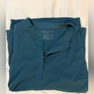 FIGS 5XL Rafaela top